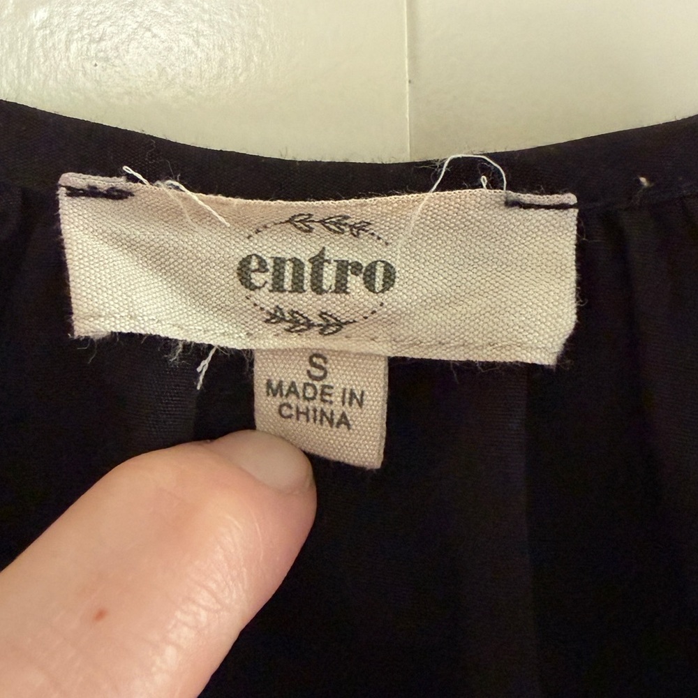 Entro Black Blouse with Star Embroidery - Picture 2 of 5
